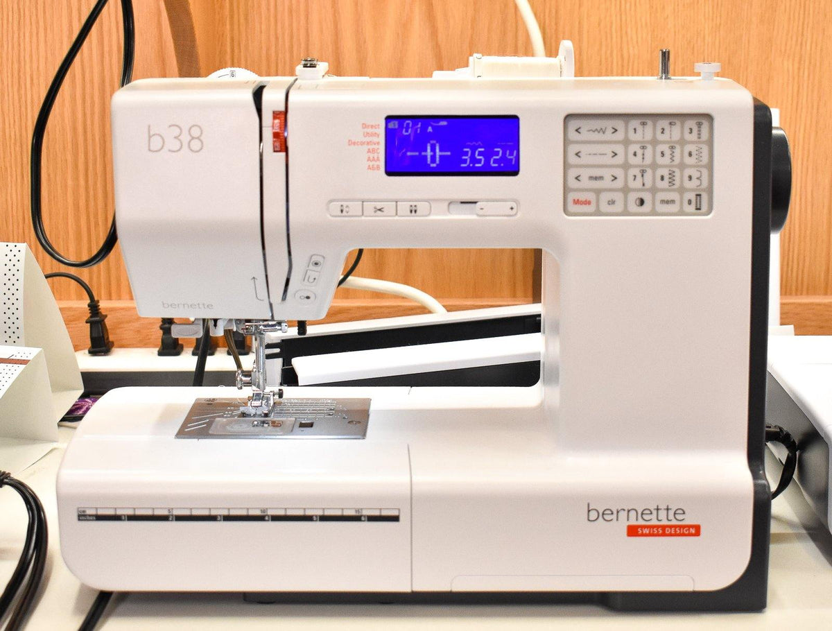Bernette b38 Sewing Machine With Quilter's Combo Bundle